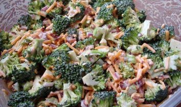 Skinny Broccoli Salad